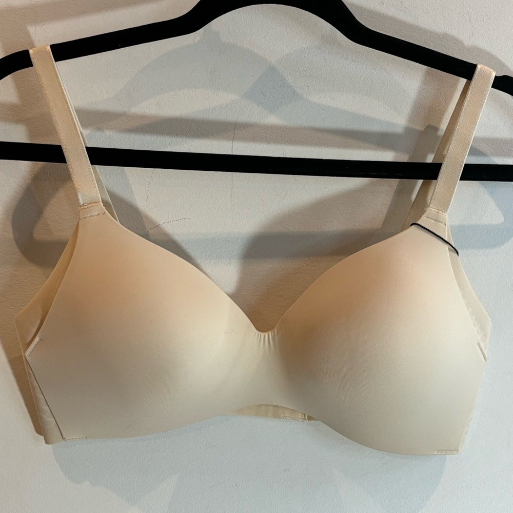 knix Smooth Nude Wireless T-Shirt Bra